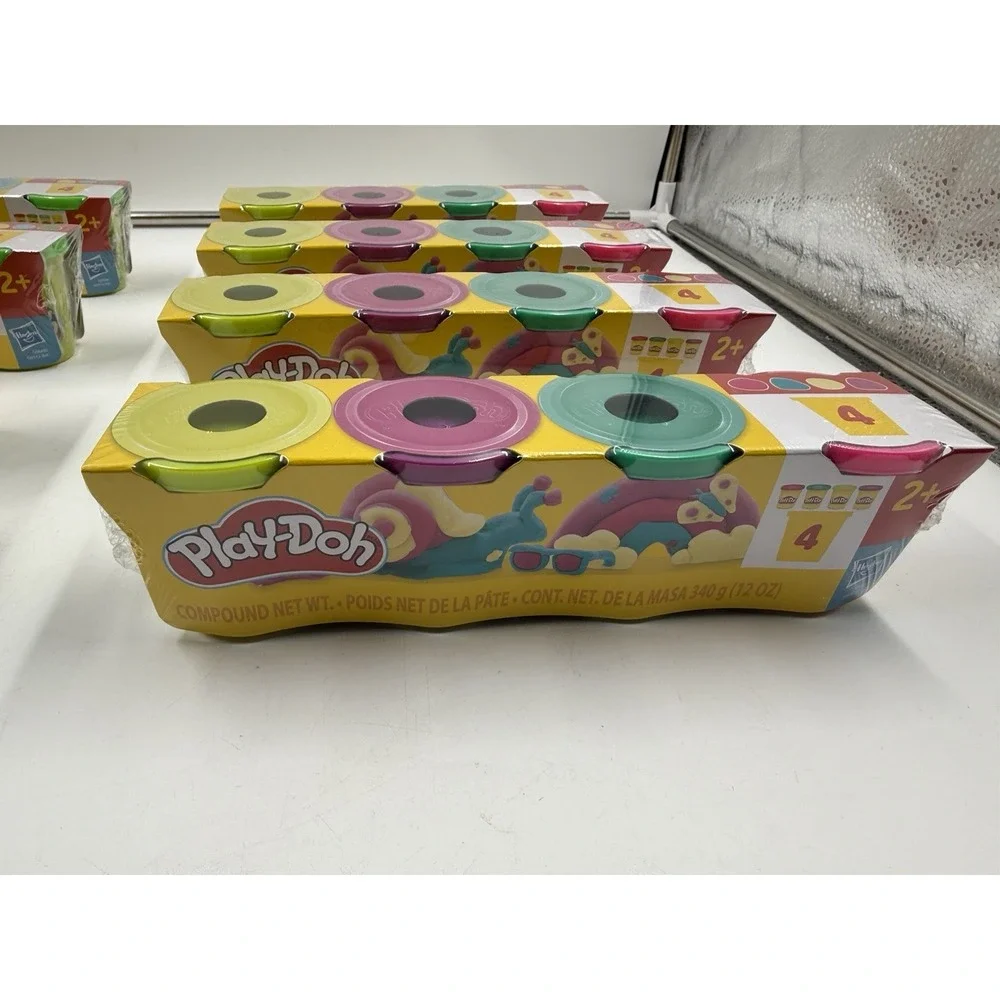 Play-Doh Bulk Pack of‎ 32 Cans, 4 Sets of 8 Modeling Compound Colors 3oz